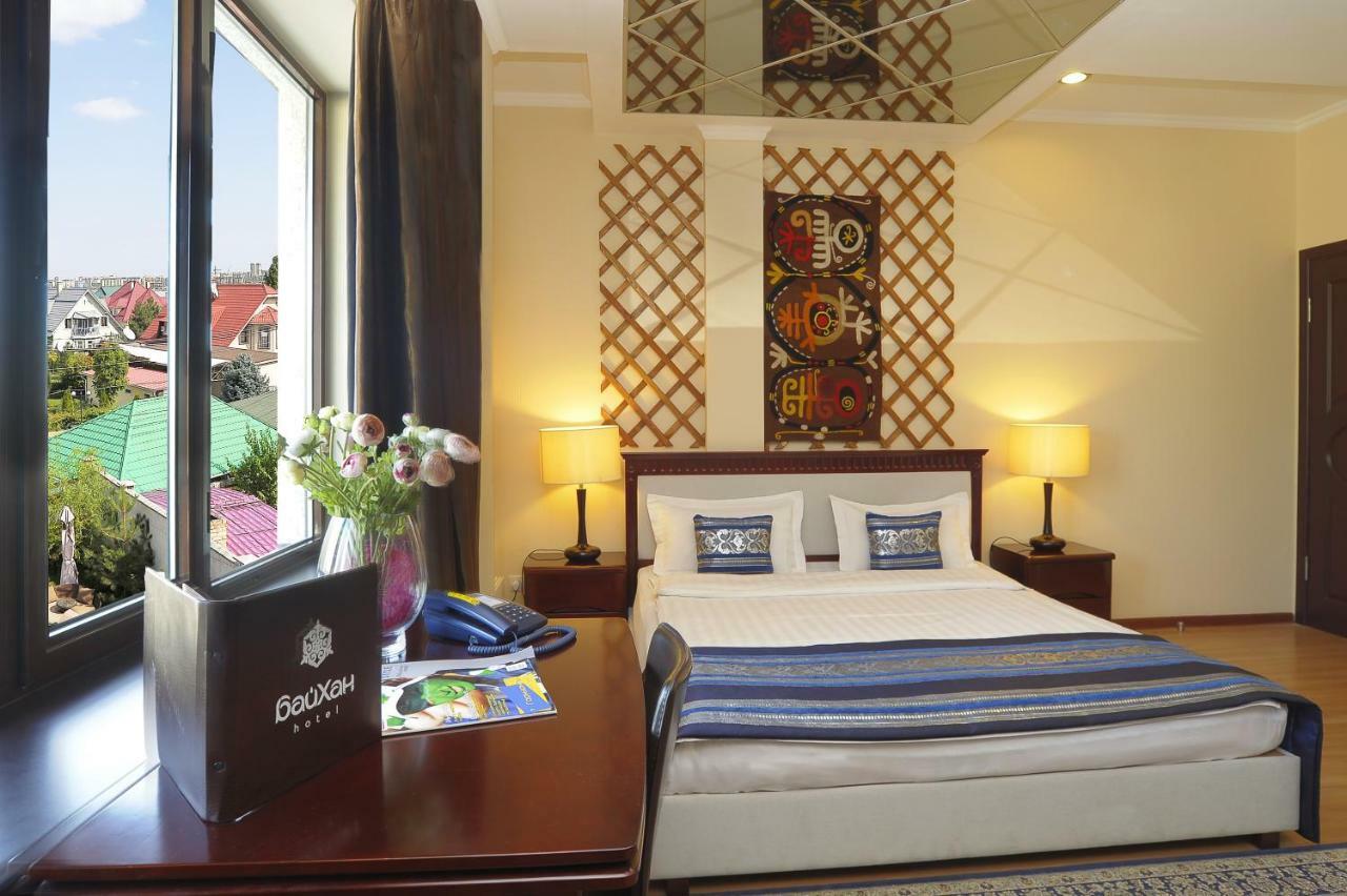 Tian-Shan Hotel Bishkek Exterior photo